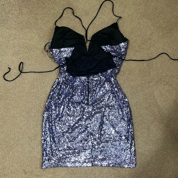 Homecoming Mini Dress, silvery-purple sequins, backless, stretchy - Picture 3 of 9